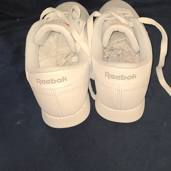 New Reebok Classic Trainers size 7.5 and 9 - Picture 5 of 11